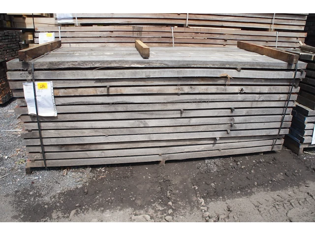 1,79 m³ eiken planken 54mm - afbeelding 1 van  4