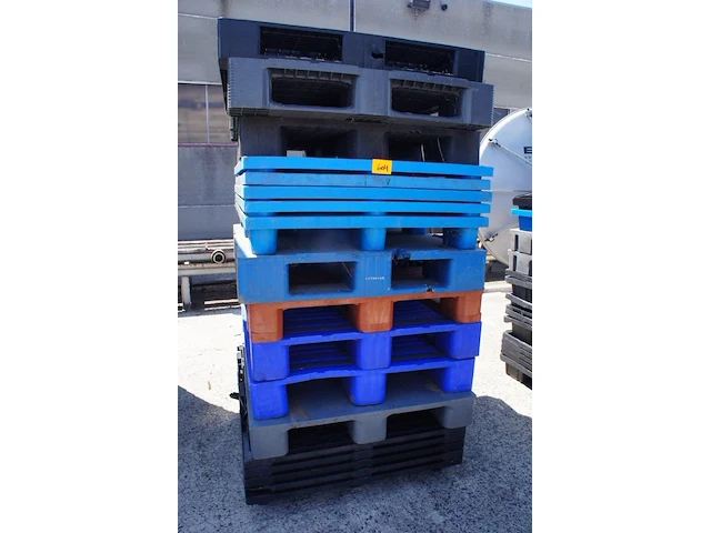 17x 100x120 plastic palletten - afbeelding 1 van  2