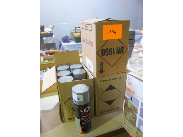 18 bussen verf in spuitbus (silvergrey) - afbeelding 1 van  2