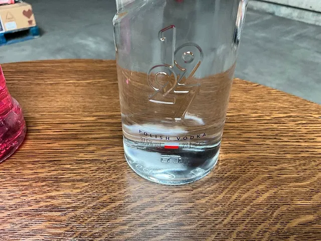 18 diverse flessen vodka eristoff, wyborowa, gorbatschow - afbeelding 3 van  7