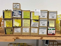 18 dozen houtschroeven - afbeelding 1 van  6