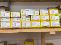 18 dozen pluggen - afbeelding 1 van  6