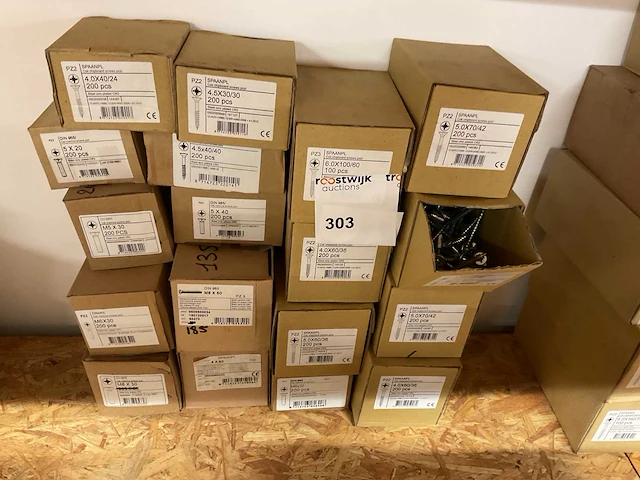 18 dozen spaanderplaatschroeven - afbeelding 1 van  6