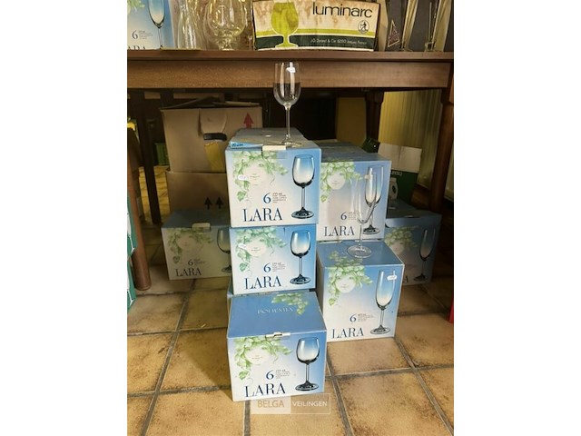± 18 dozen wijn glazen lara 6 - afbeelding 1 van  5