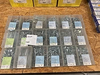 18 dozen zeskantbouten; houtbouten; schroefbouten - afbeelding 1 van  7