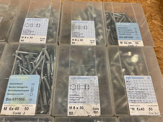 18 dozen zeskantbouten; houtbouten; schroefbouten - afbeelding 6 van  7