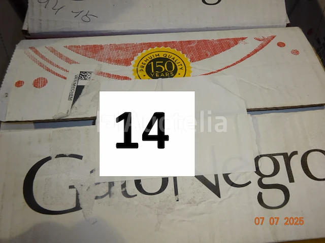 18 flessen cata negro wijn - witte chardonnay - afbeelding 1 van  2