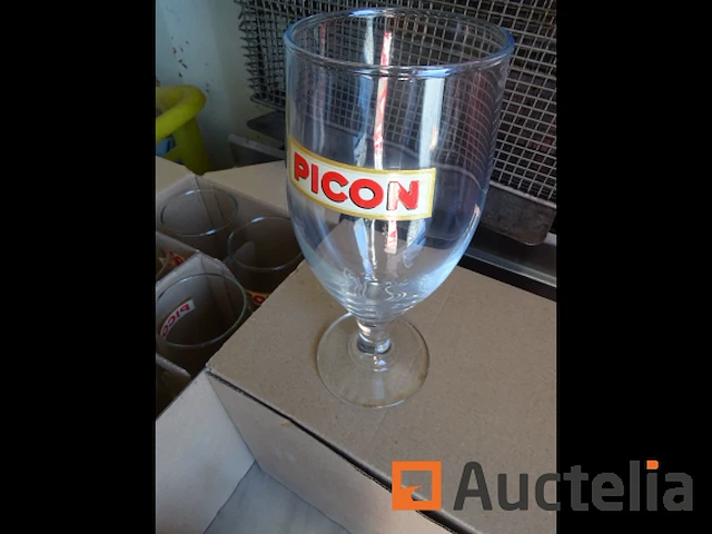 18 glazen (12 in picon en 6 in bellevue) - afbeelding 1 van  4