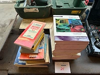 18 handboeken - afbeelding 1 van  3
