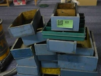 ±18 houten bakjes - afbeelding 1 van  3