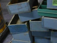 ±18 houten bakjes - afbeelding 2 van  3