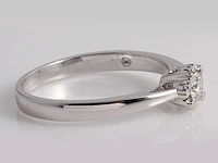 18 kt witgouden ring met solitaire natuurlijke diamant - afbeelding 10 van  11