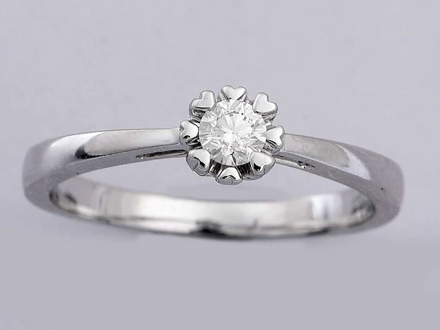 18 kt witgouden ring met solitaire natuurlijke diamant - afbeelding 1 van  11