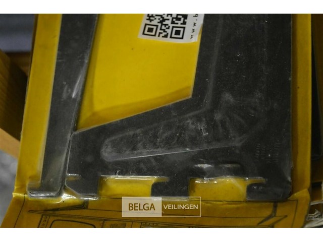 ±18 pakjes rekhaken - afbeelding 2 van  3