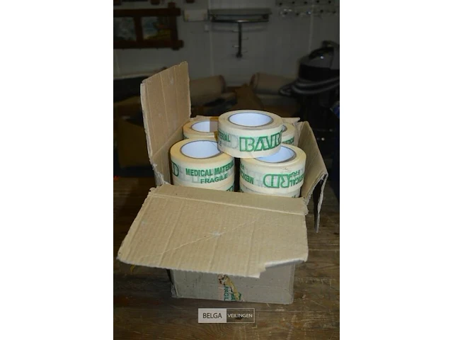 ±18 rollen tape - afbeelding 1 van  3