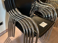 18 stoelen - afbeelding 2 van  3