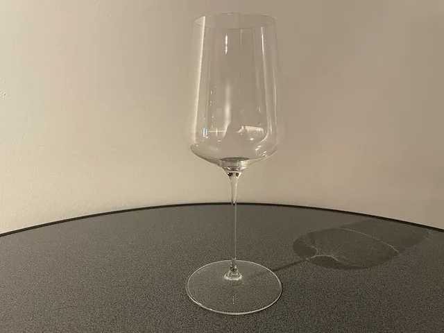 18 witte wijnglazen - afbeelding 1 van  2