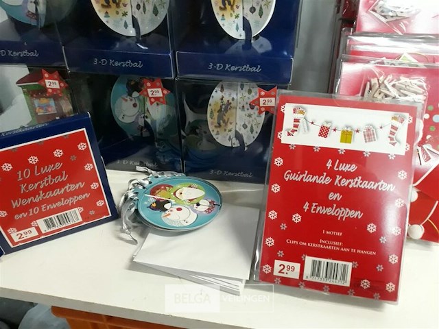 18 x kerstbal kerstkaart + 40 x guirlande kerstkaart - afbeelding 3 van  3