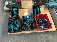 18 x makita boormachine - afbeelding 1 van  5