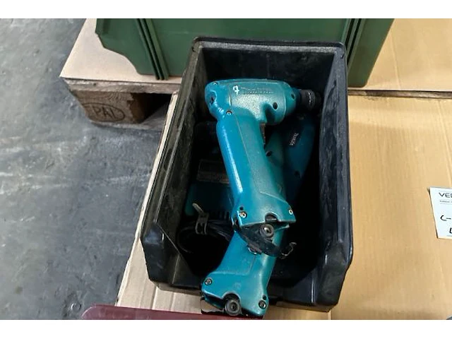18 x makita boormachine - afbeelding 4 van  5
