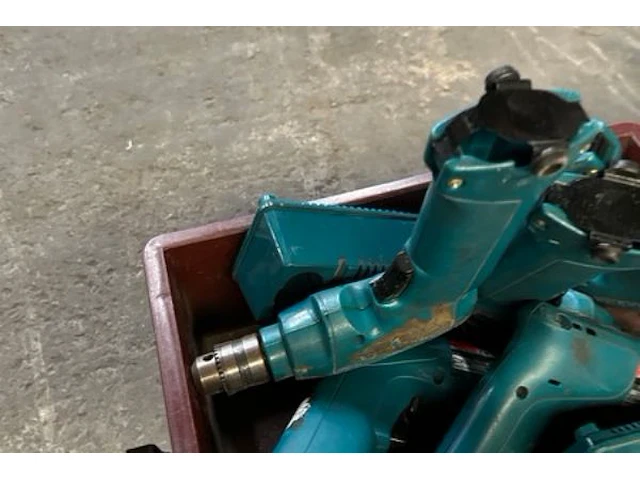 18 x makita boormachine - afbeelding 5 van  5