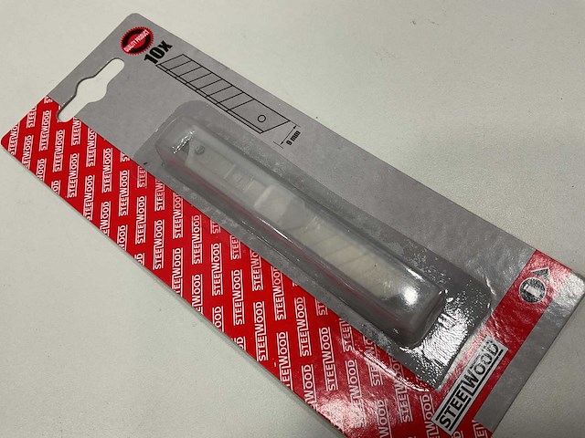 180 x vervangmesjes; 10 stuks per doosje; voor afbreekmes 9 mm - afbeelding 2 van  3