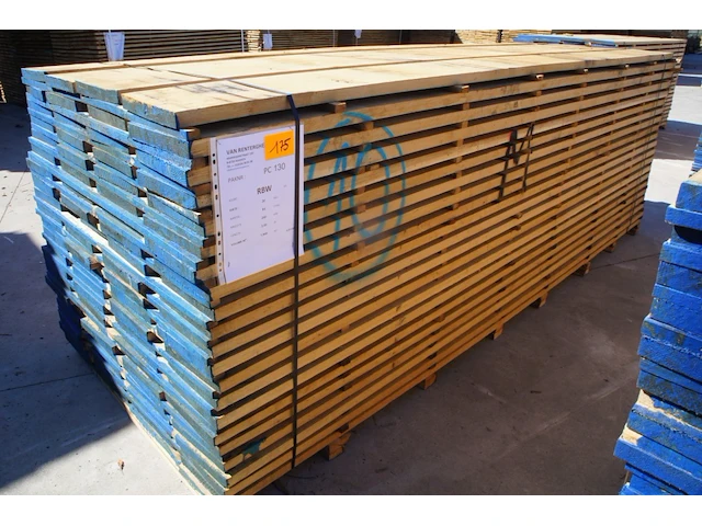 1,85 m³ eiken planken 30mm - afbeelding 1 van  4