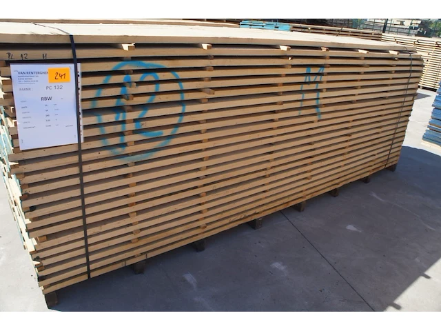 1,85 m³ eiken planken 30mm - afbeelding 1 van  4