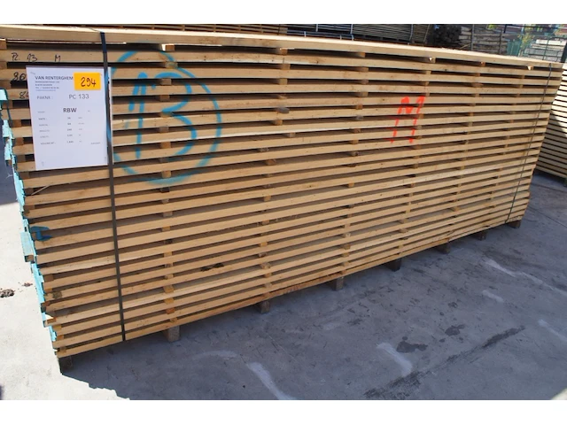 1,85 m³ eiken planken 30mm - afbeelding 1 van  4