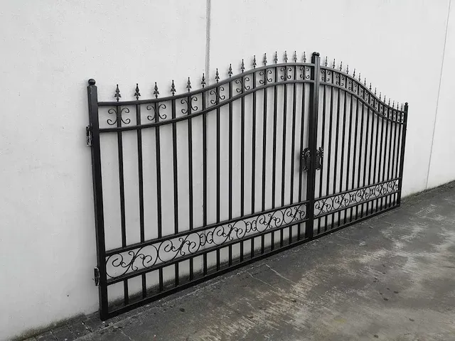 18ft plain design gate - afbeelding 2 van  5