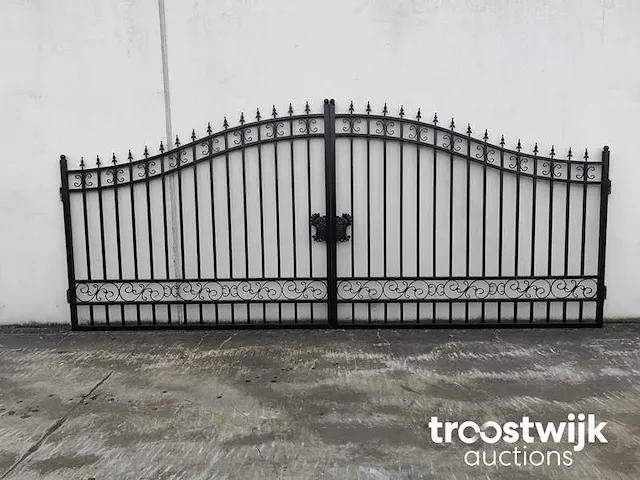 18ft plain design gate - afbeelding 1 van  5