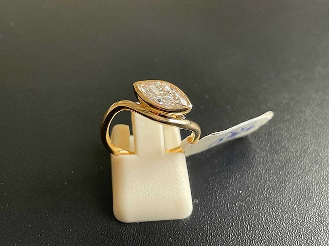 18k geelgouden bezel ring met 1.19 ct marquise diamant - d/vvs2 - afbeelding 1 van  3