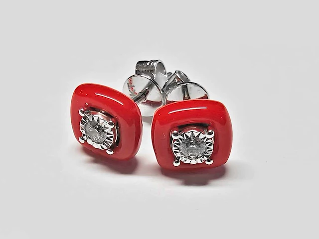 18kt white gold diamond earring - siam red - afbeelding 4 van  4