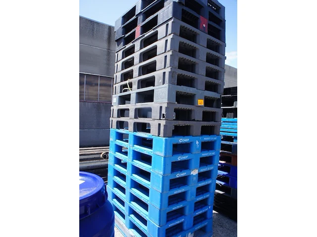 18x 80x120 plastic palletten - afbeelding 2 van  2