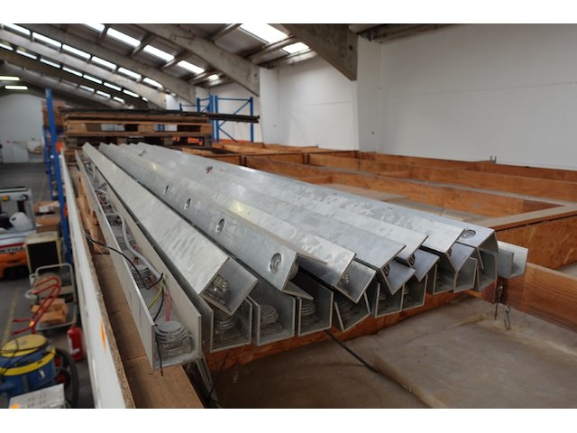 18x aluminium verlichtingsarmatuur - afbeelding 1 van  4