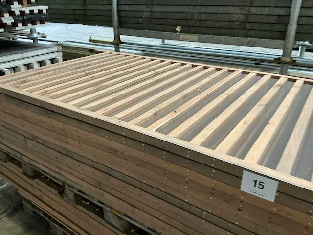 18x diverse houten scheidingspanelen - afbeelding 5 van  10
