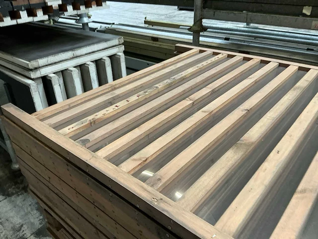18x diverse houten scheidingspanelen - afbeelding 6 van  10