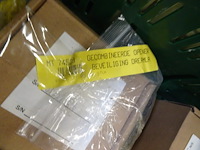 18x stapelbare kunststof bak + inhoud - afbeelding 32 van  50