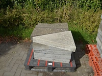 19 betonnen hoek borduren (zonder pvc pallet) - afbeelding 1 van  3
