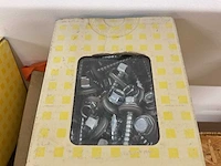 19 dozen gevelschroeven ; pluggen; metalen holle wand pluggen; gipsplaatpluggen - afbeelding 3 van  12