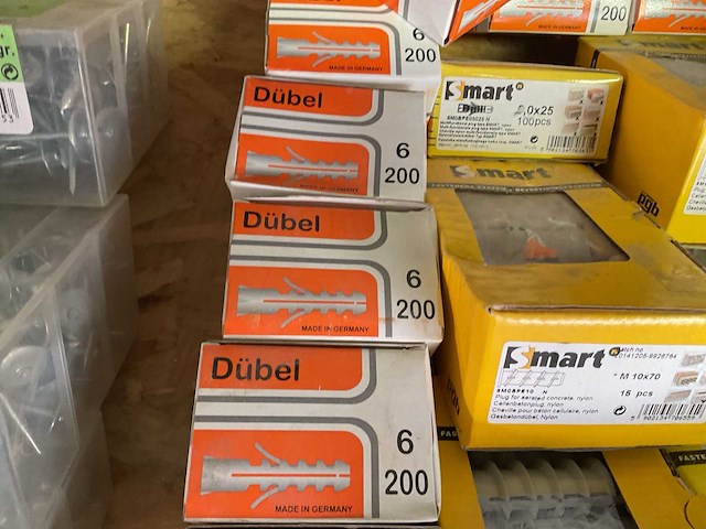 19 dozen pluggen - afbeelding 8 van  9