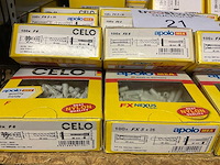 19 dozen pluggen - afbeelding 2 van  5