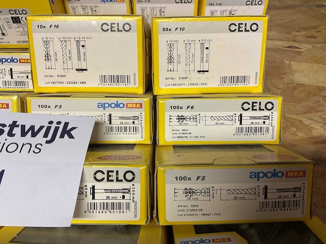 19 dozen pluggen - afbeelding 4 van  5