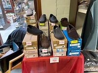 19 paar mannenpantoffels - afbeelding 1 van  4