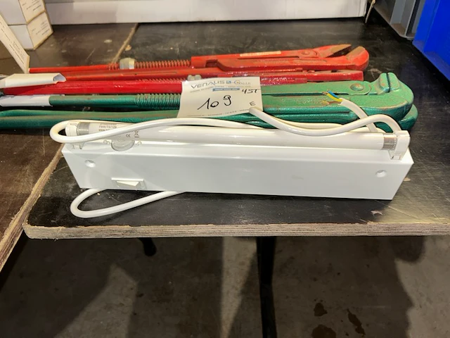 19 tl lampen met armatuur - afbeelding 1 van  5