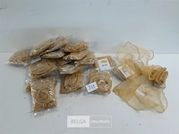 19 x bloem 6 cm uit stof met staart 40 cm - afbeelding 1 van  3