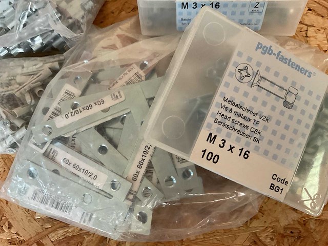 19 x dozen bevestigingsmaterialen - afbeelding 4 van  8