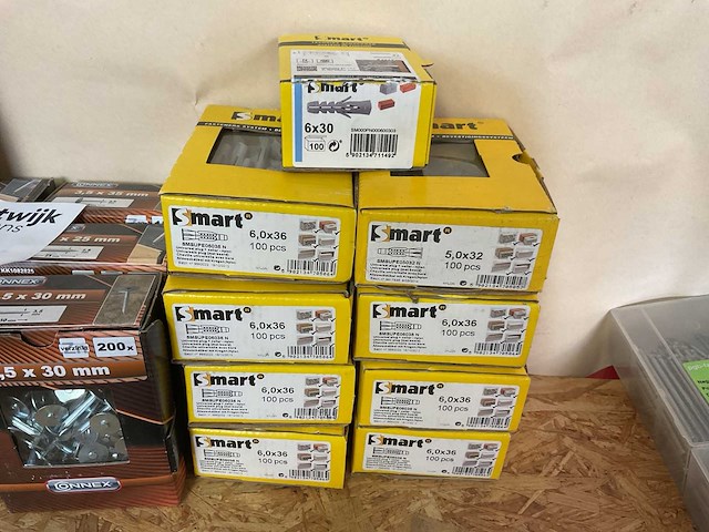 19 x dozen stormnagels; pluggen - afbeelding 5 van  5