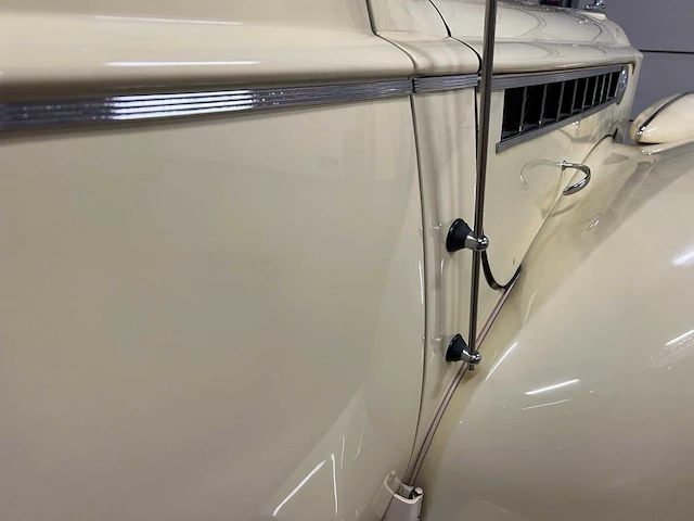 1939 packard cabrio - oldtimer - afbeelding 3 van  24