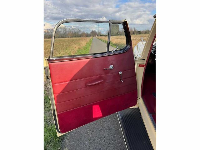 1939 packard cabrio - oldtimer - afbeelding 14 van  28